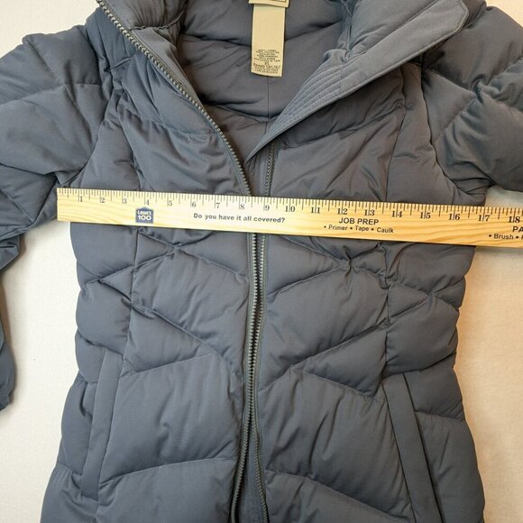L.L Bean Women's Stretch Down Hooded Puffer Coat Gray Bluish Color Size XS - Picture 6 of 11